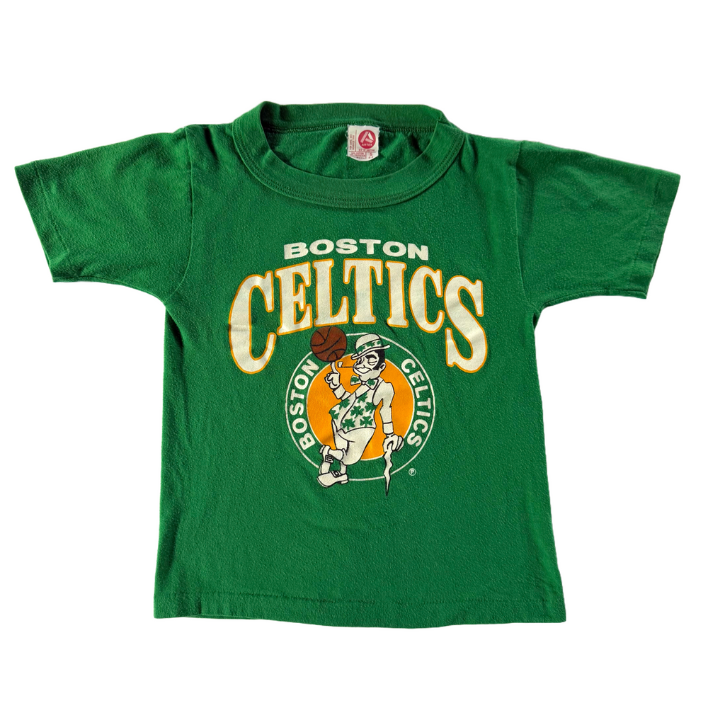 Boston Celtics T - Size 5/6