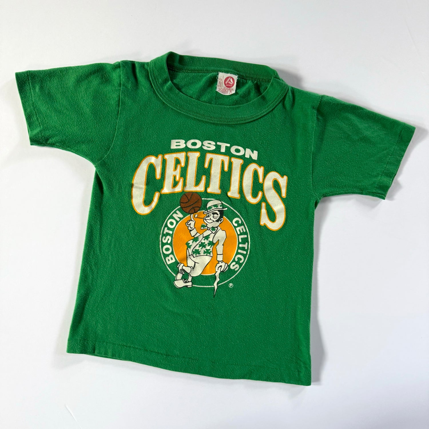 Boston Celtics T - Size 5/6