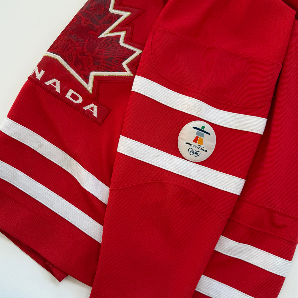 2010 Olympic Team Canada Hockey Jersey - Size 8