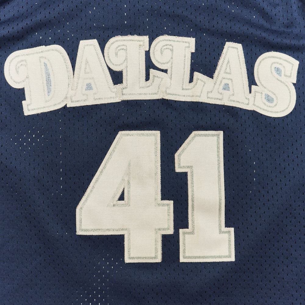Nike Teams Nowitzki Jersey - Size 10