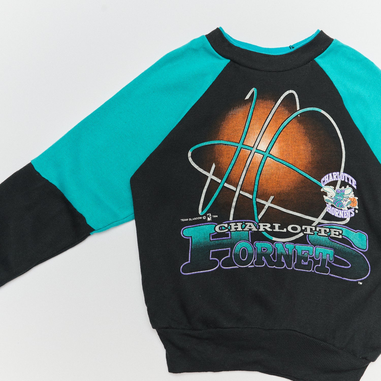 Charlotte Hornets 90s Sweater - Size 5/6