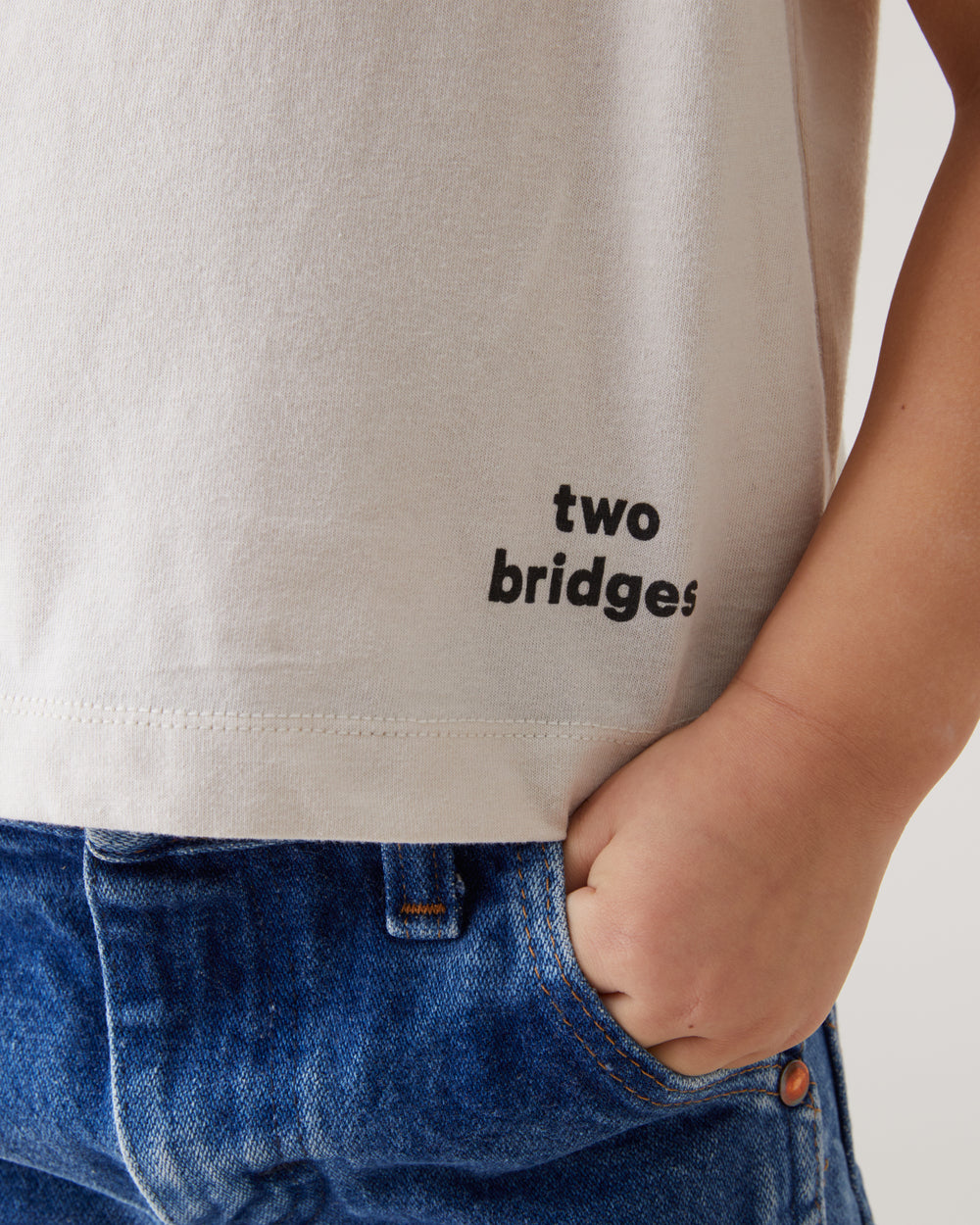 Two Bridges Tee in Natural