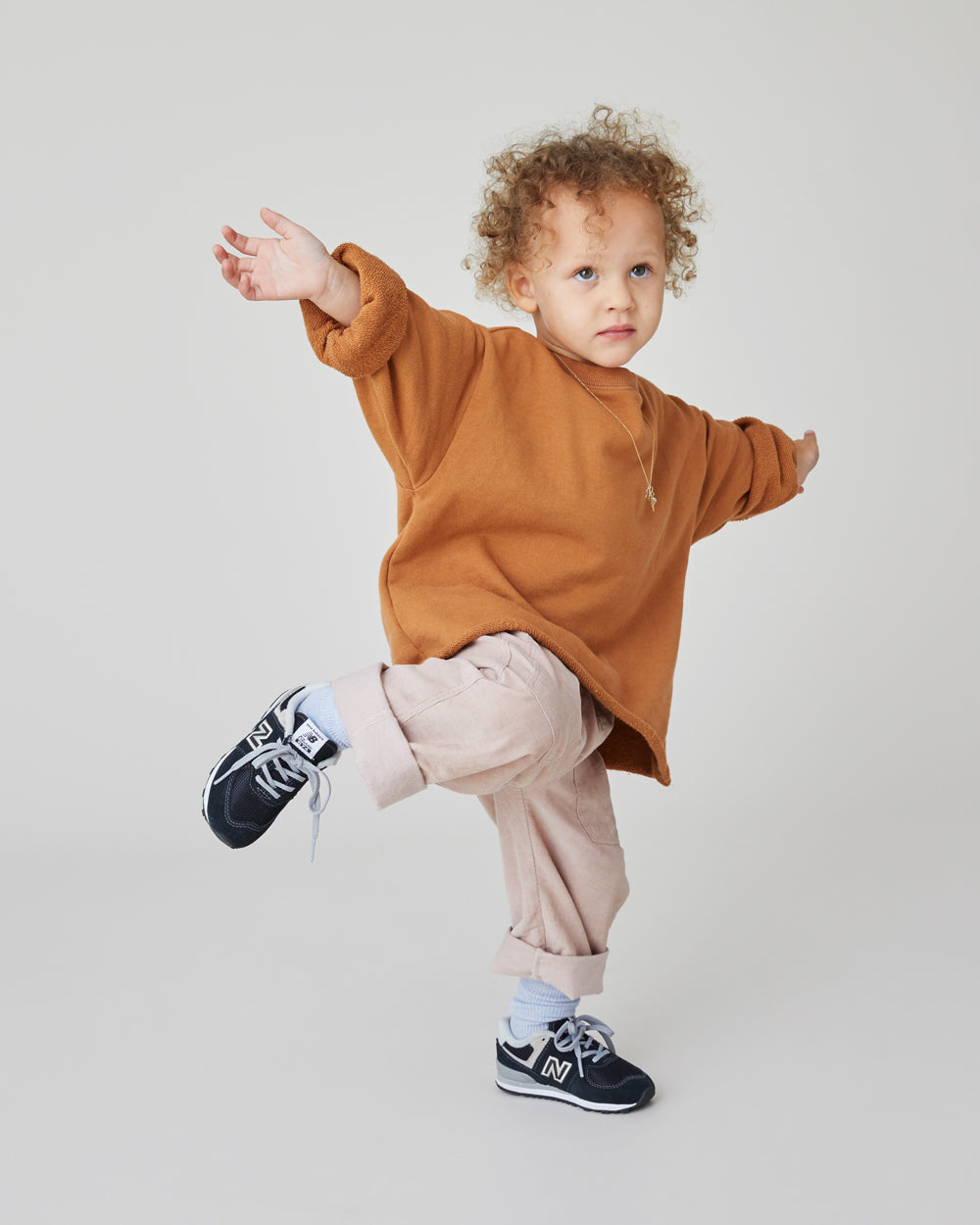 Ellis Crewneck Sweatshirt in Camel